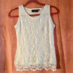 Patricia Wolf white sleeveless lace top